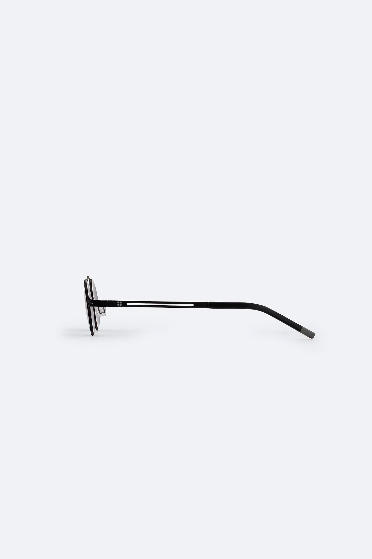 Black Handmade Round Sunglasses – UV400 Gradient Lenses