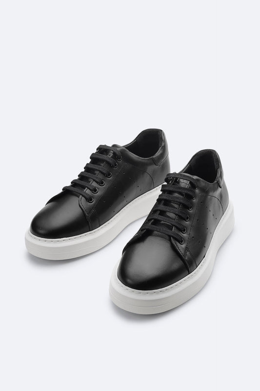 Black Leather Casual Sneakers