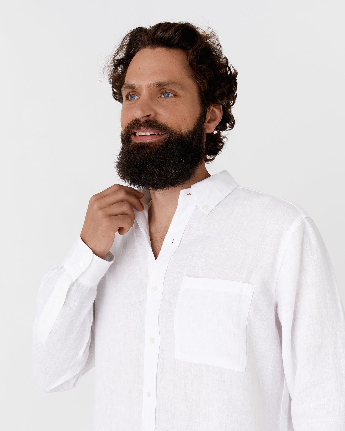 Classic White Linen Shirt for Men with Modern Fit and Long Sleeves – Soft, Comfortable, Versatile 1