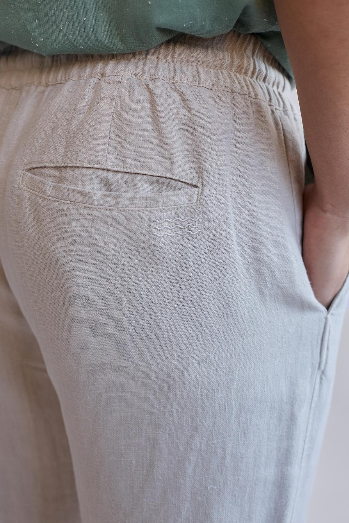 Natural Linen Pants for Women – Lightweight Breathable Trousers with Elastic Waist and Pockets 4