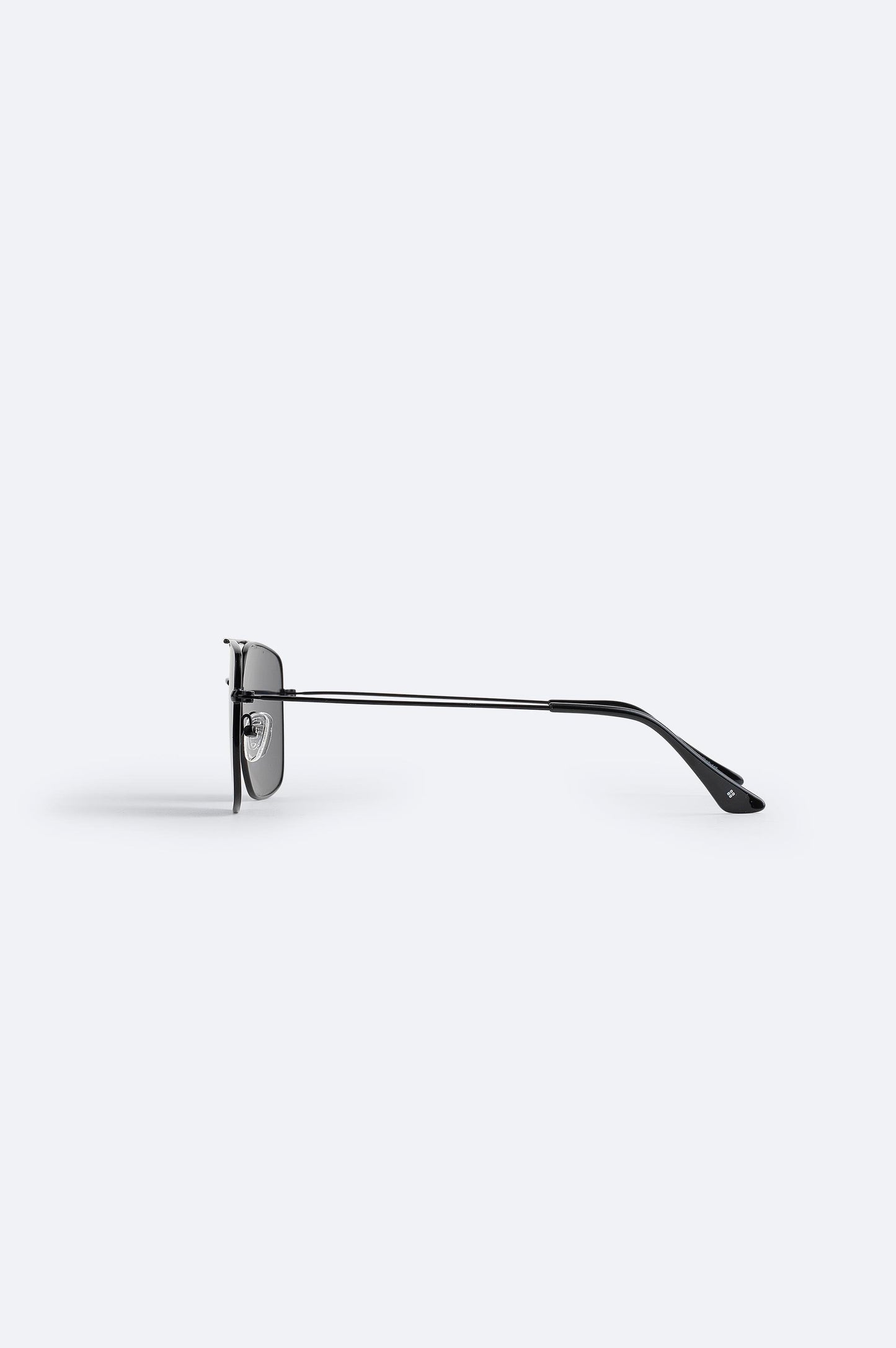 Men’s Black Rectangular Sunglasses – UV400 Polarized Lenses