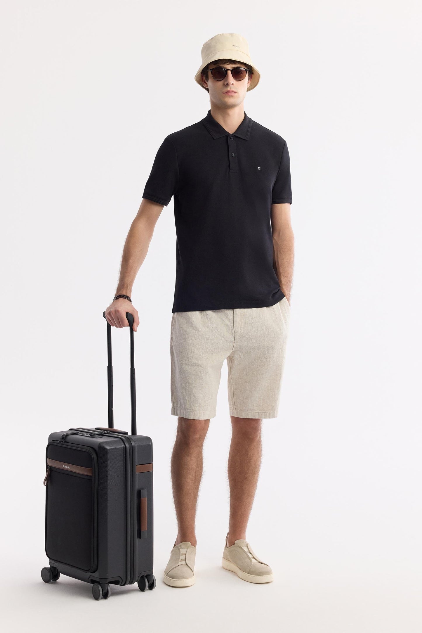 Black Cotton Polo T-shirt – Anti-Curl Collar