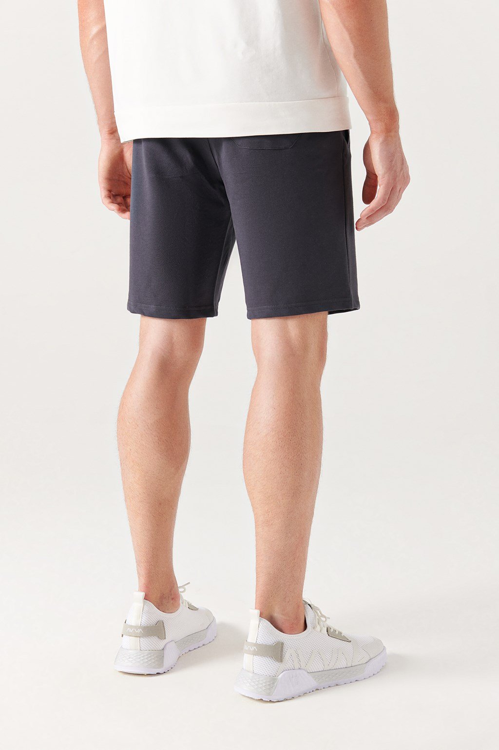 Back view of anthracite cotton shorts with patch pocket and elastic waistband – Swiftyle