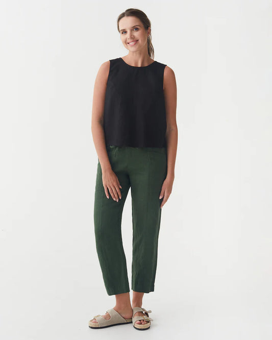 Black Linen Split Back Top – Sleeveless & Hip-Length