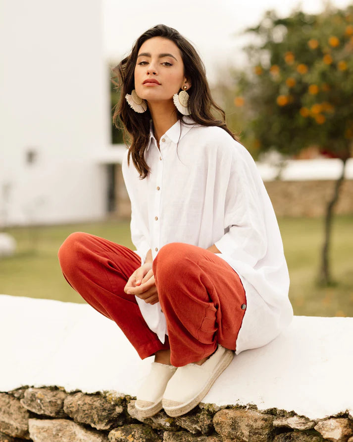 Oversized White Linen Shirt – ¾ Sleeve with Asymmetrical Hem